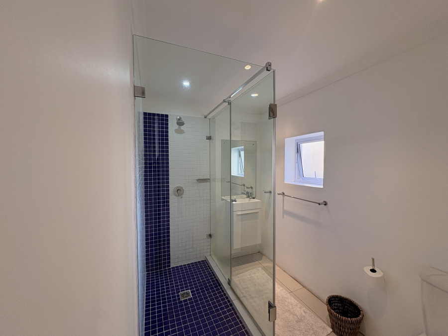 To Let 2 Bedroom Property for Rent in Camps Bay Western Cape